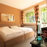 Heideschmiede Bed & Breakfast Undeloh